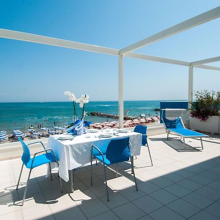 Lungomare Relax Residence Misano Adriatico Zewnętrze zdjęcie