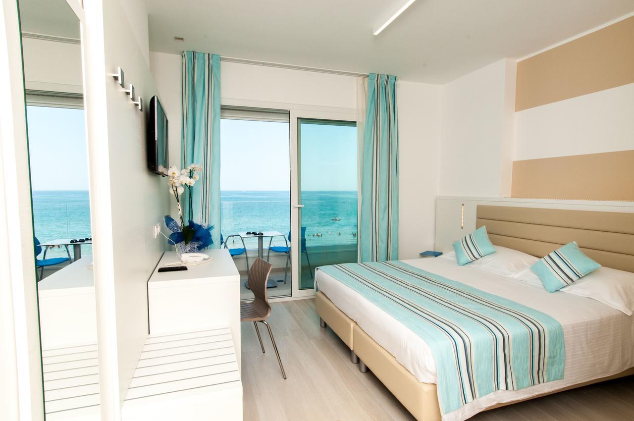 Lungomare Relax Residence Misano Adriatico Zewnętrze zdjęcie