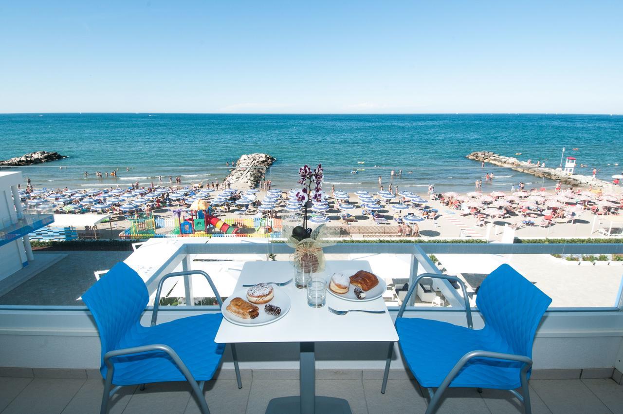 Lungomare Relax Residence Misano Adriatico Zewnętrze zdjęcie