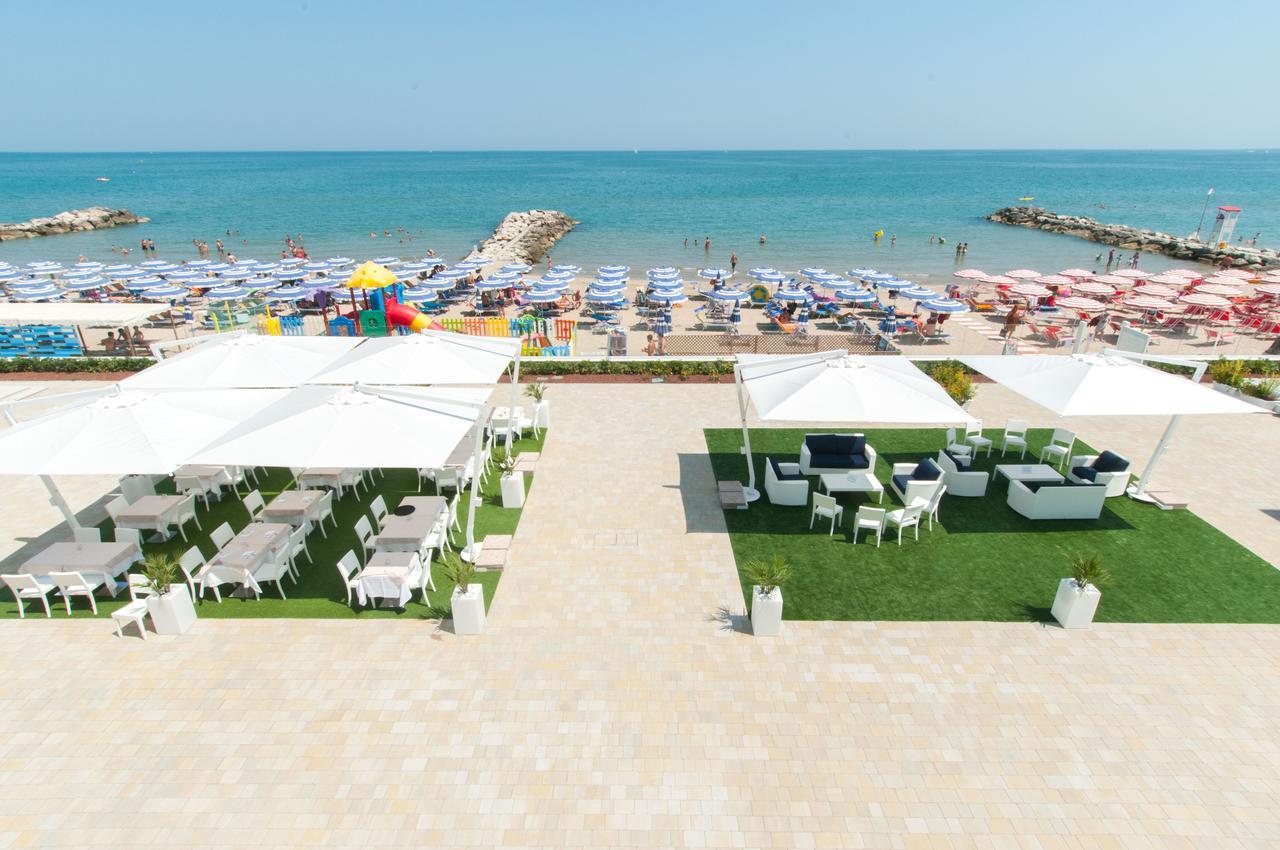 Lungomare Relax Residence Misano Adriatico Zewnętrze zdjęcie