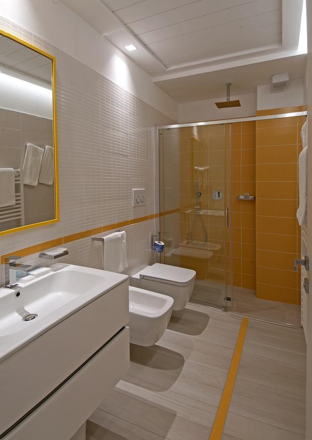 Lungomare Relax Residence Misano Adriatico Zewnętrze zdjęcie