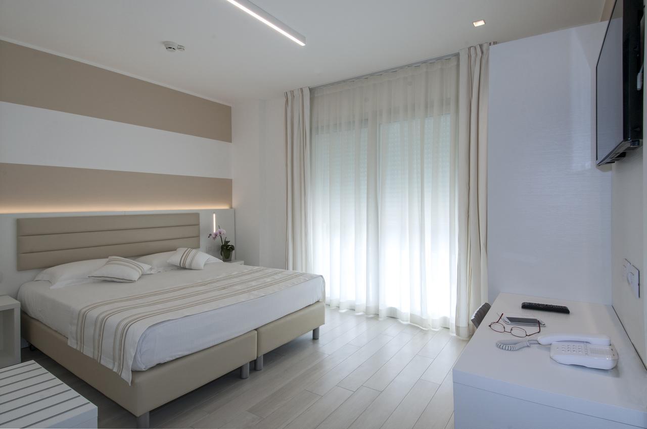 Lungomare Relax Residence Misano Adriatico Zewnętrze zdjęcie